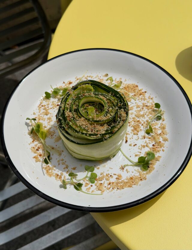 Ton entrée parfaite pour l’été 💚

#fellowsrestaurant #restaurantparis #paris06 #veggie #veganfood