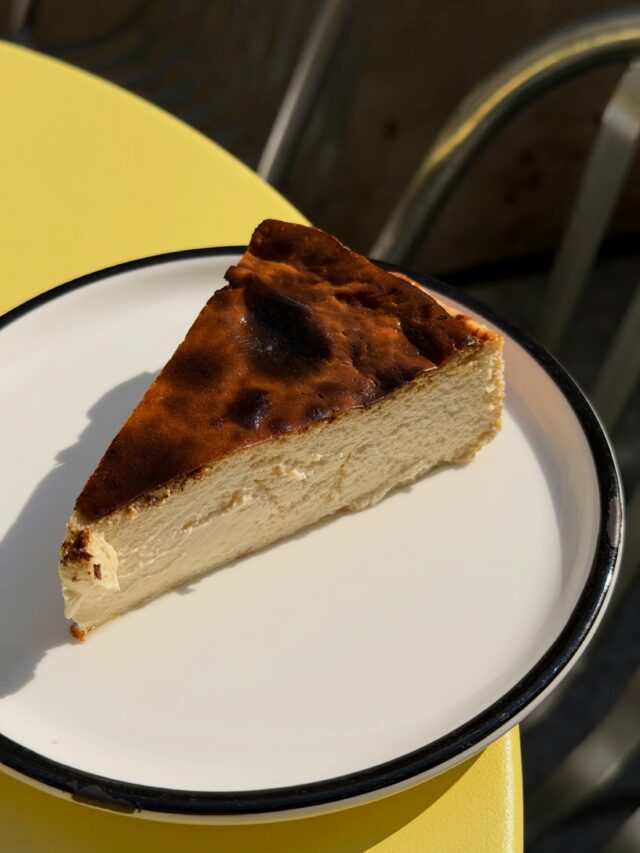 L’eau à la bouche 🤤

#cheesecake #dessert #food #restaurantparis #veggie
